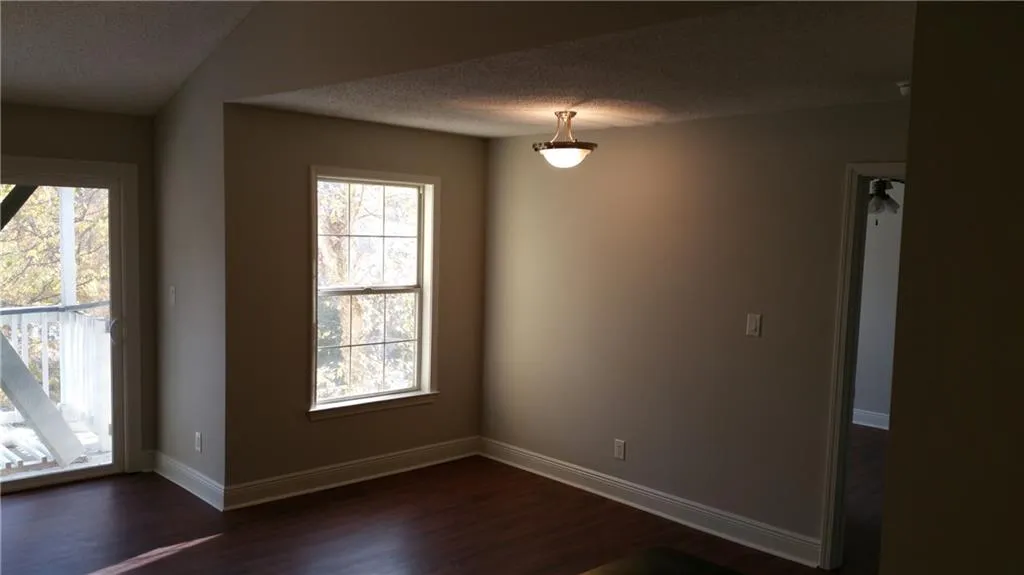 1305 Santa Fe Parkway Unit 1305, Sandy Springs, Georgia 30350, 1 Bedroom Bedrooms, ,1 BathroomBathrooms,Residential,Sold,1305 Santa Fe Parkway Unit 1305,5791456