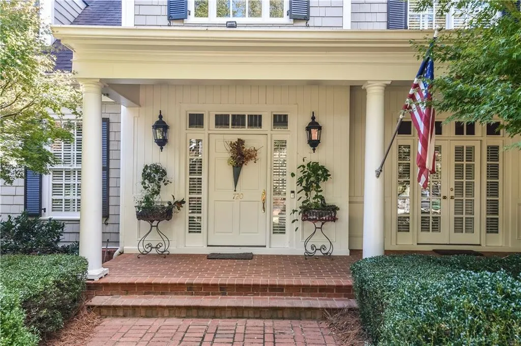 720 Whitemere Court, Atlanta, Georgia 30327, 5 Bedrooms Bedrooms, ,5 BathroomsBathrooms,Residential,Sold,720 Whitemere Court,5962392