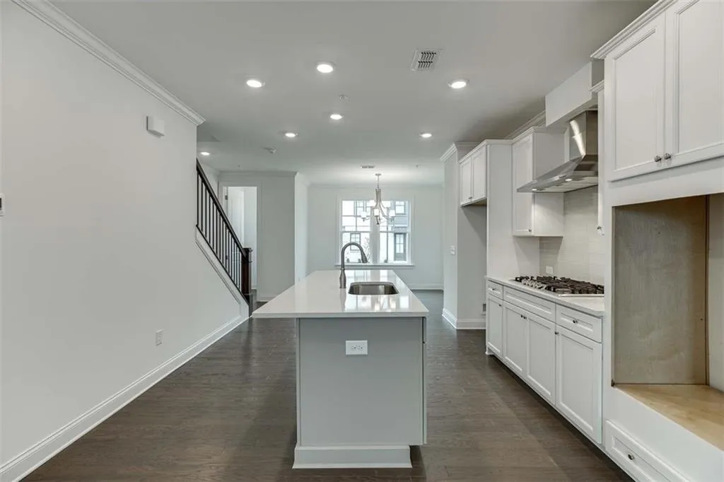 6541 Beacon Drive Unit 379, Sandy Springs, Georgia 30328, 3 Bedrooms Bedrooms, ,3 BathroomsBathrooms,Residential,Sold,6541 Beacon Drive Unit 379,7022693