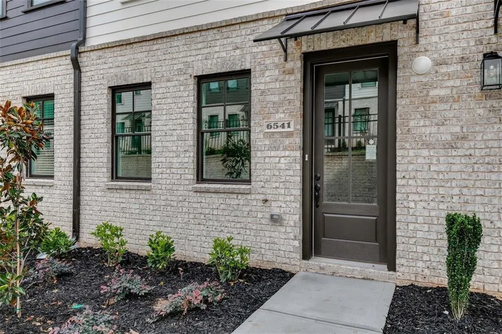 6541 Beacon Drive Unit 379, Sandy Springs, Georgia 30328, 3 Bedrooms Bedrooms, ,3 BathroomsBathrooms,Residential,Sold,6541 Beacon Drive Unit 379,7022693