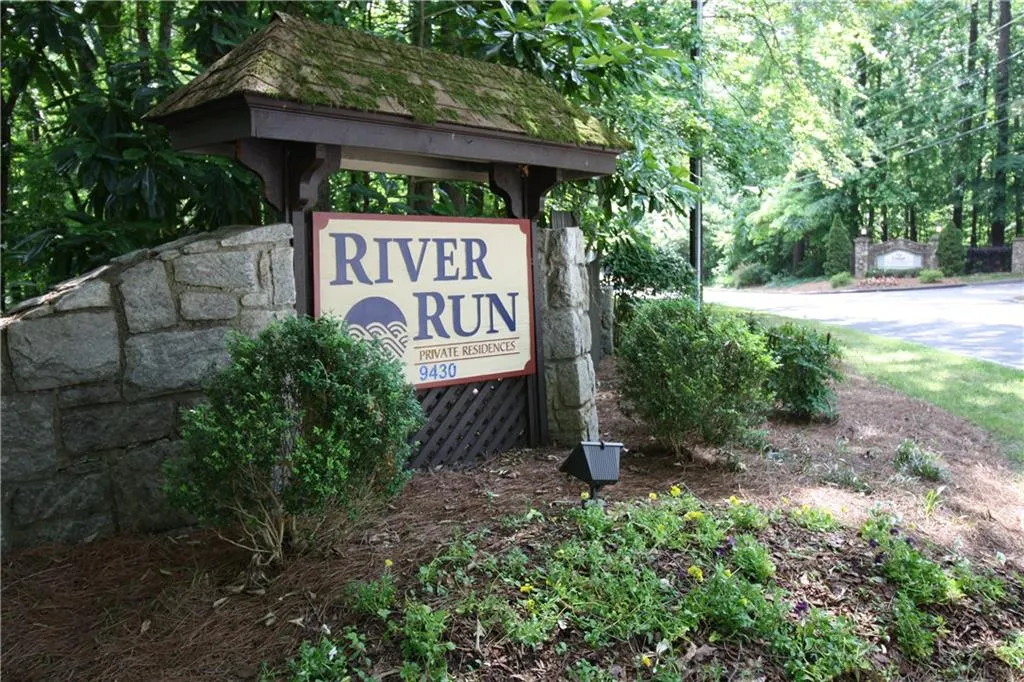 407 River Run Drive Unit 407, Sandy Springs, Georgia 30350, 1 Bedroom Bedrooms, ,1 BathroomBathrooms,Residential,Sold,407 River Run Drive Unit 407,5851333