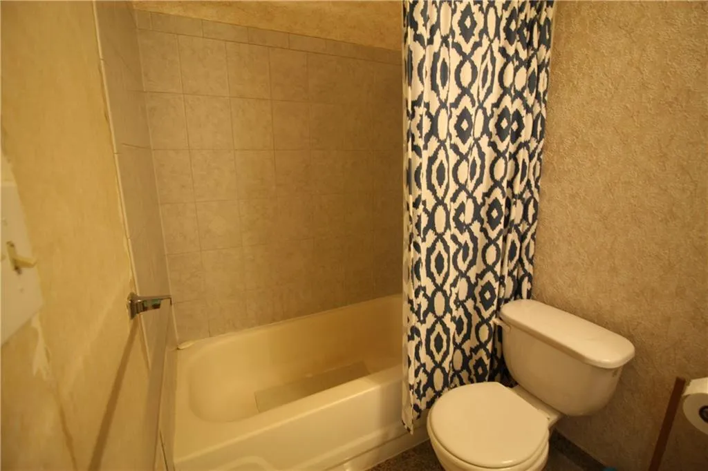 407 River Run Drive Unit 407, Sandy Springs, Georgia 30350, 1 Bedroom Bedrooms, ,1 BathroomBathrooms,Residential,Sold,407 River Run Drive Unit 407,5851333