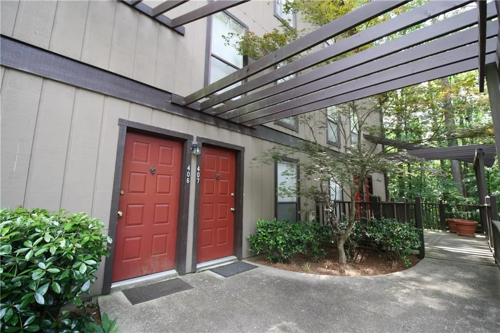 407 River Run Drive Unit 407, Sandy Springs, Georgia 30350, 1 Bedroom Bedrooms, ,1 BathroomBathrooms,Residential,Sold,407 River Run Drive Unit 407,5851333