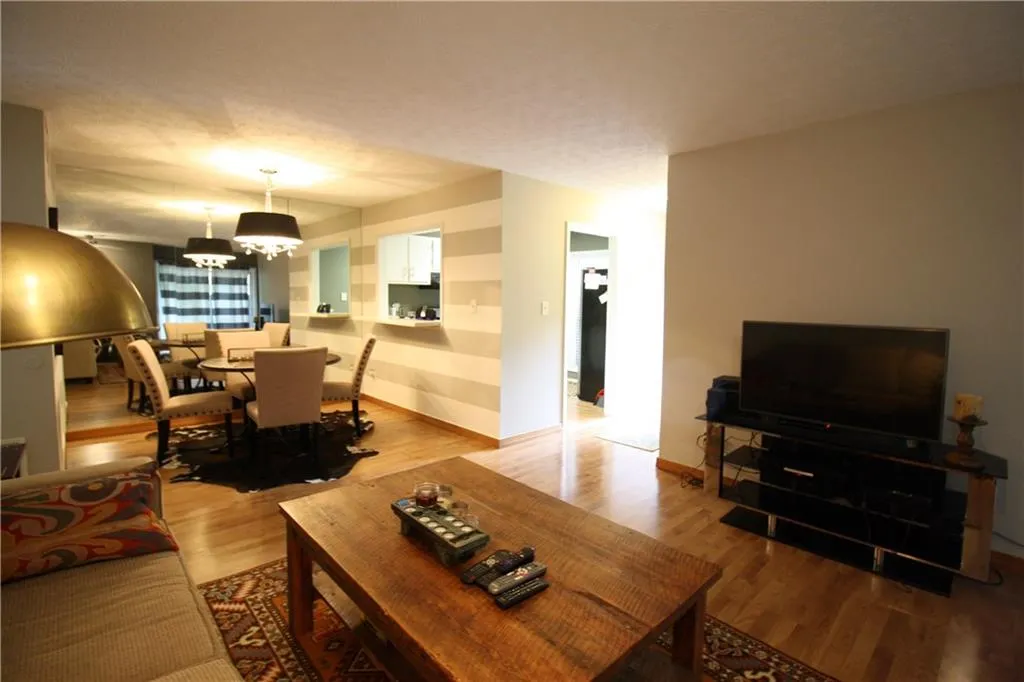 407 River Run Drive Unit 407, Sandy Springs, Georgia 30350, 1 Bedroom Bedrooms, ,1 BathroomBathrooms,Residential,Sold,407 River Run Drive Unit 407,5851333