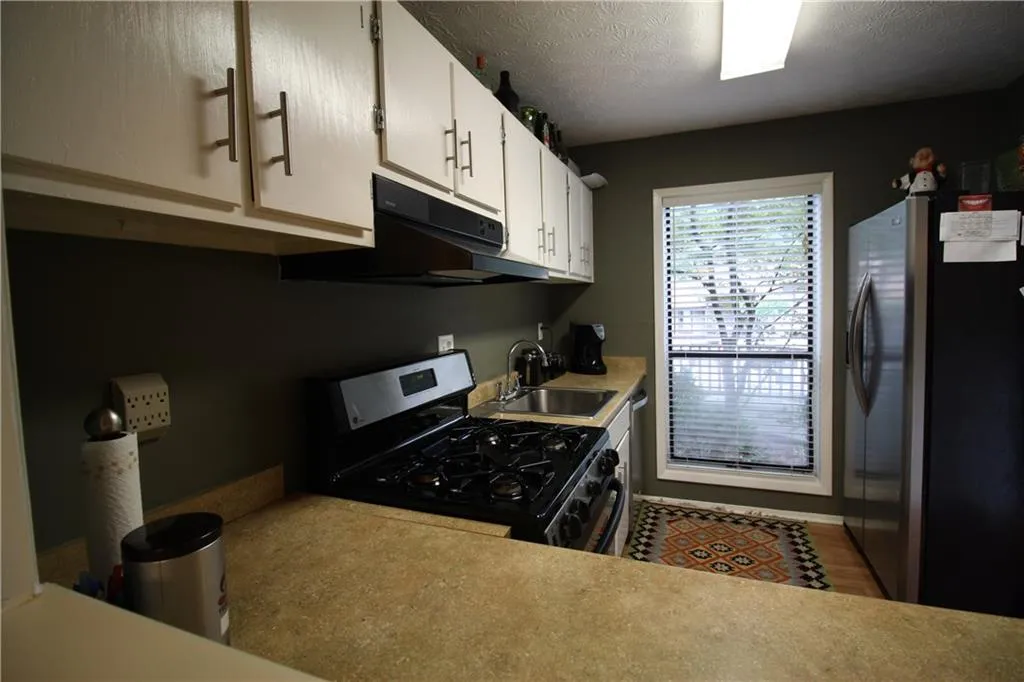 407 River Run Drive Unit 407, Sandy Springs, Georgia 30350, 1 Bedroom Bedrooms, ,1 BathroomBathrooms,Residential,Sold,407 River Run Drive Unit 407,5851333