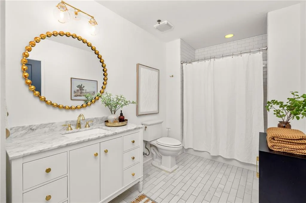 943 Peachtree Street Ne Unit 1413, Atlanta, Georgia 30309, 1 Bedroom Bedrooms, ,1 BathroomBathrooms,Residential,For Sale,943 Peachtree Street Ne Unit 1413,7665286