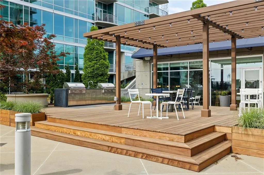 943 Peachtree Street Ne Unit 1413, Atlanta, Georgia 30309, 1 Bedroom Bedrooms, ,1 BathroomBathrooms,Residential,For Sale,943 Peachtree Street Ne Unit 1413,7665286