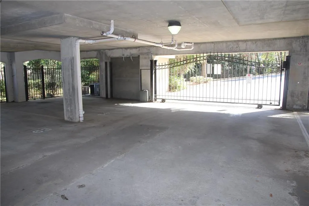 5641 Roswell Road Unit 303, Sandy Springs, Georgia 30342, 2 Bedrooms Bedrooms, ,2 BathroomsBathrooms,Residential,Sold,5641 Roswell Road Unit 303,5661632