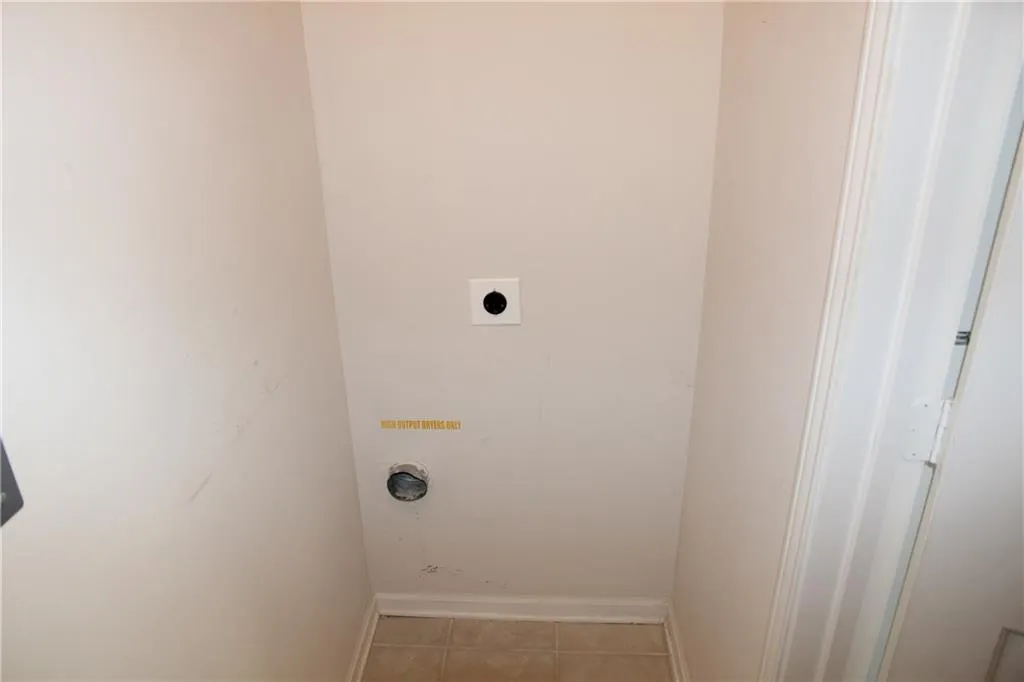 5641 Roswell Road Unit 303, Sandy Springs, Georgia 30342, 2 Bedrooms Bedrooms, ,2 BathroomsBathrooms,Residential,Sold,5641 Roswell Road Unit 303,5661632