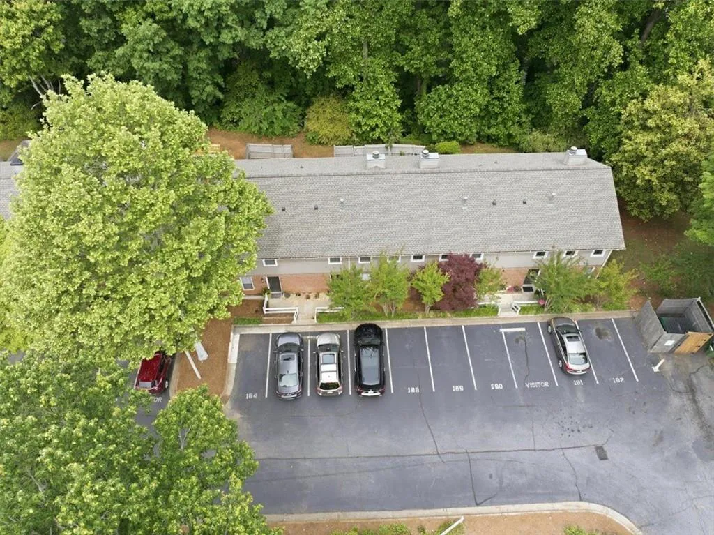 7750 Roswell Road Unit 9f, Sandy Springs, Georgia 30350, 3 Bedrooms Bedrooms, ,2 BathroomsBathrooms,Residential,For Sale,7750 Roswell Road Unit 9f,7764549