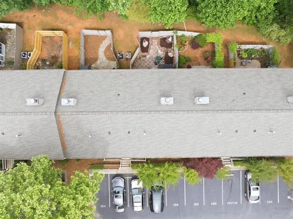 7750 Roswell Road Unit 9f, Sandy Springs, Georgia 30350, 3 Bedrooms Bedrooms, ,2 BathroomsBathrooms,Residential,For Sale,7750 Roswell Road Unit 9f,7764549