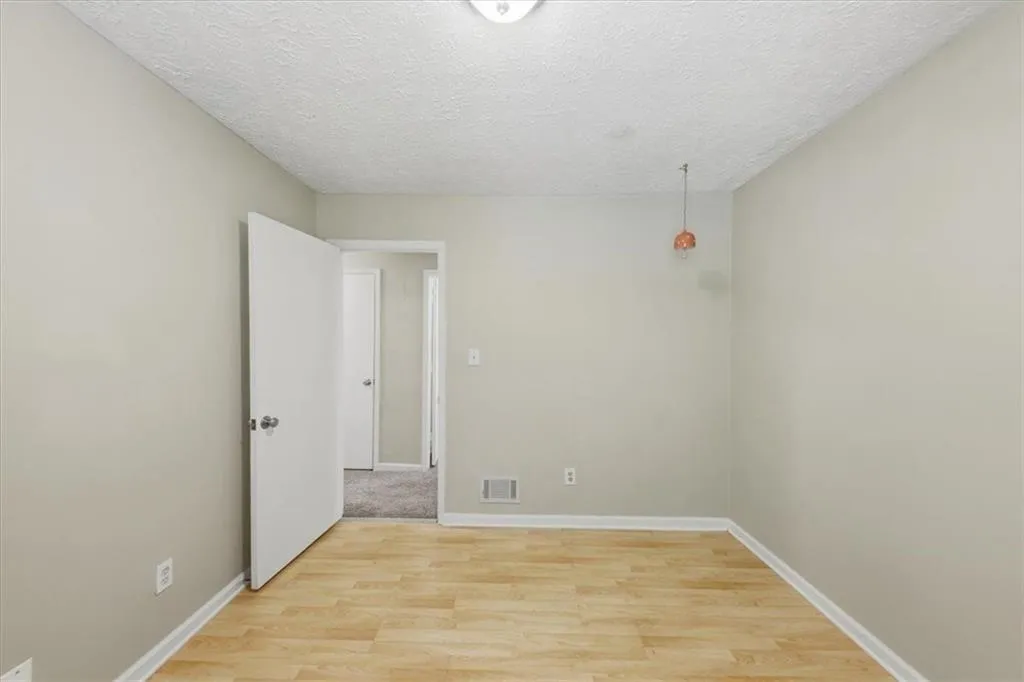 7750 Roswell Road Unit 9f, Sandy Springs, Georgia 30350, 3 Bedrooms Bedrooms, ,2 BathroomsBathrooms,Residential,For Sale,7750 Roswell Road Unit 9f,7764549