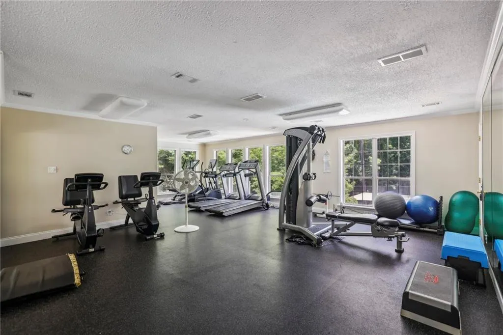 6800 Glenridge Drive Unit 6820d, Atlanta, Georgia 30328, 2 Bedrooms Bedrooms, ,1 BathroomBathrooms,Residential,Sold,6800 Glenridge Drive Unit 6820d,7421925