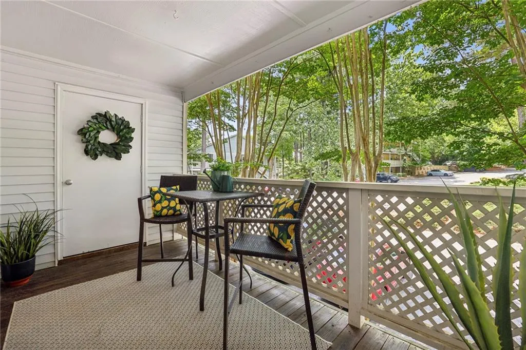 6800 Glenridge Drive Unit 6820d, Atlanta, Georgia 30328, 2 Bedrooms Bedrooms, ,1 BathroomBathrooms,Residential,Sold,6800 Glenridge Drive Unit 6820d,7421925