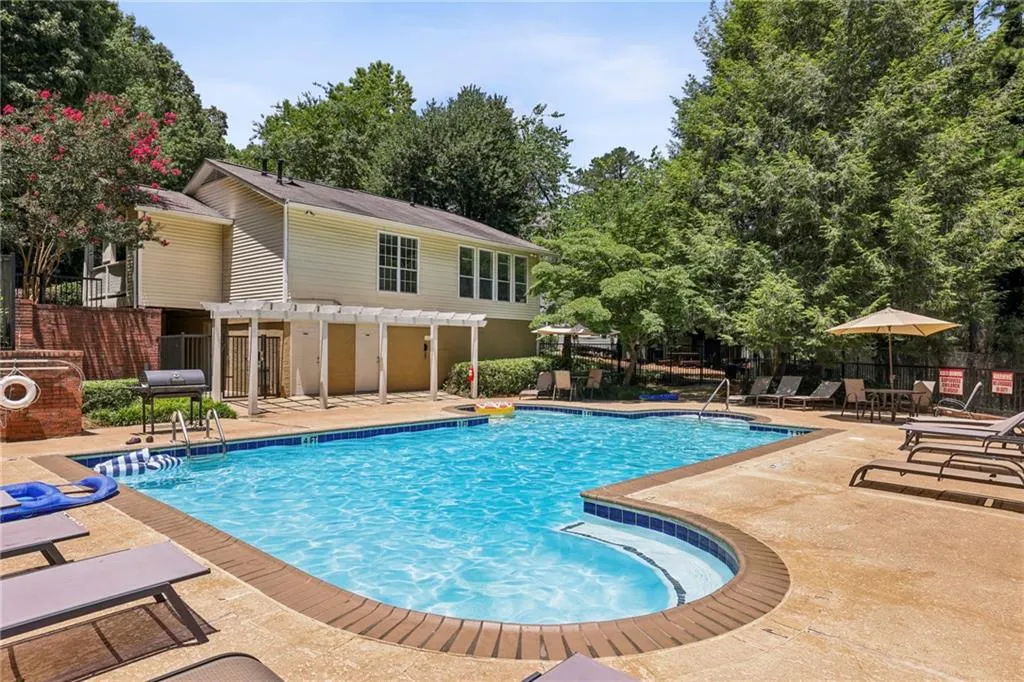 6800 Glenridge Drive Unit 6820d, Atlanta, Georgia 30328, 2 Bedrooms Bedrooms, ,1 BathroomBathrooms,Residential,Sold,6800 Glenridge Drive Unit 6820d,7421925