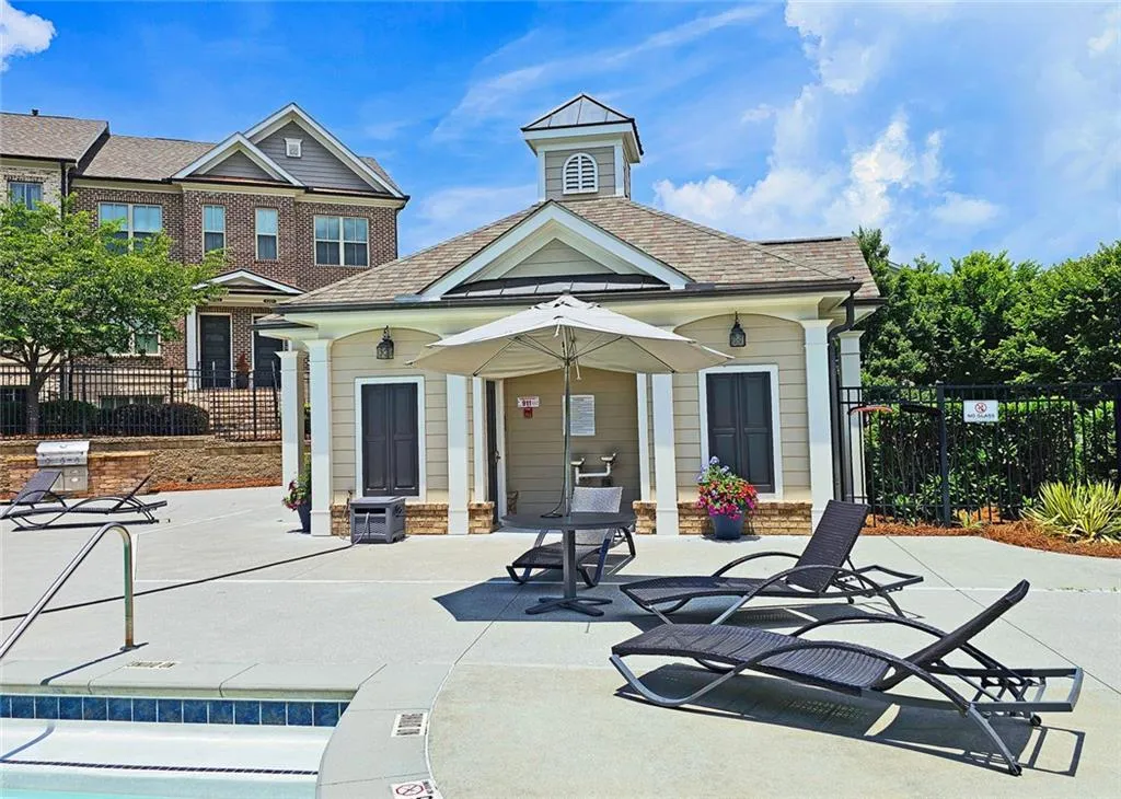 4107 Township Parkway Unit 69, Sandy Springs, Georgia 30342, 2 Bedrooms Bedrooms, ,2 BathroomsBathrooms,Residential,For Sale,4107 Township Parkway Unit 69,7636395
