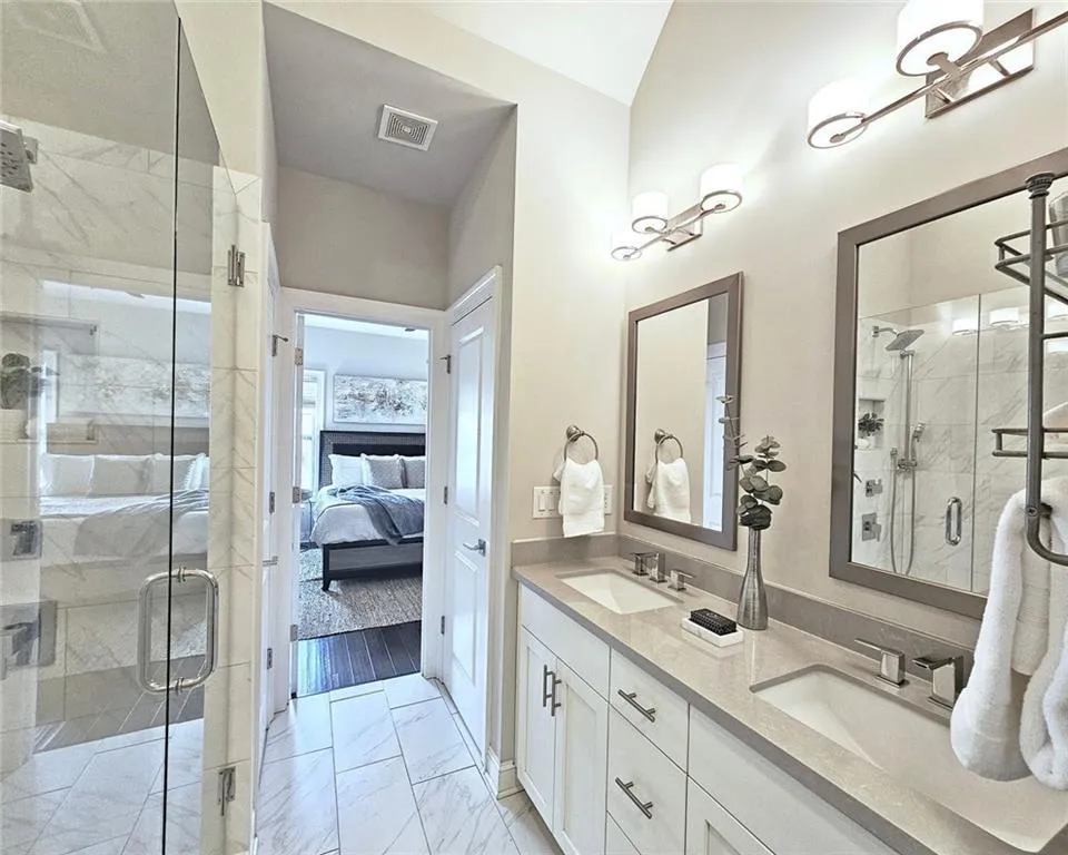 4107 Township Parkway Unit 69, Sandy Springs, Georgia 30342, 2 Bedrooms Bedrooms, ,2 BathroomsBathrooms,Residential,For Sale,4107 Township Parkway Unit 69,7636395