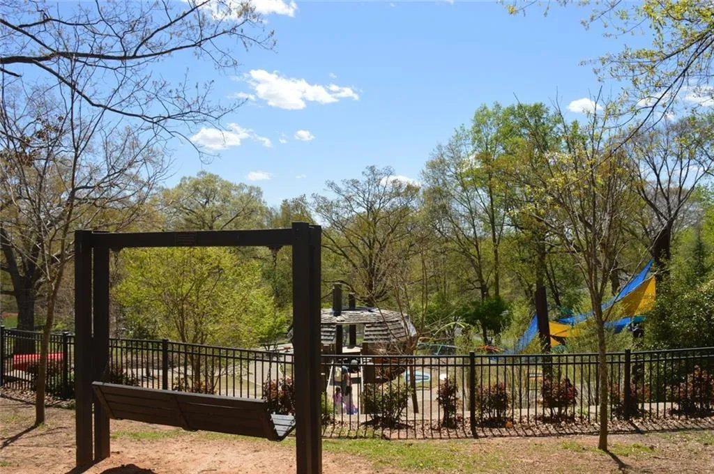 4107 Township Parkway Unit 69, Sandy Springs, Georgia 30342, 2 Bedrooms Bedrooms, ,2 BathroomsBathrooms,Residential,For Sale,4107 Township Parkway Unit 69,7636395