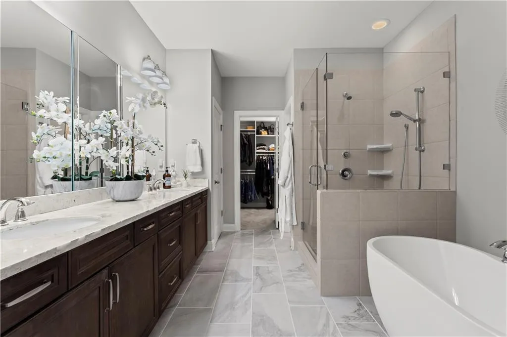 Your primary bathroom awaits! Move over luxury hotel now you get this spa feel at home.