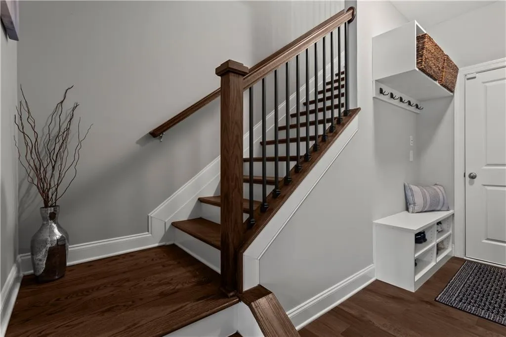 To continue the theme of everything has it's space this beautiful mudroom is the ideal drop zone as you enter from the garage