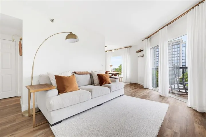 1 Biscayne Drive Nw Unit 802, Atlanta, Georgia 30309