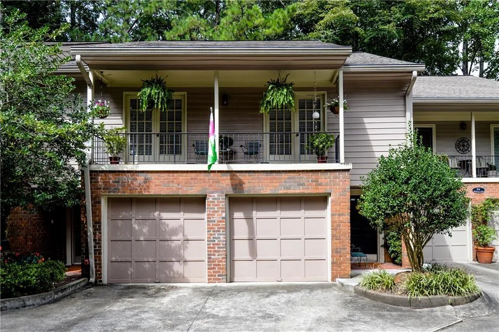 305 Brandywine Circle, Sandy Springs, Georgia 30350, 3 Bedrooms Bedrooms, ,2 BathroomsBathrooms,Residential,Sold,305 Brandywine Circle,6070814