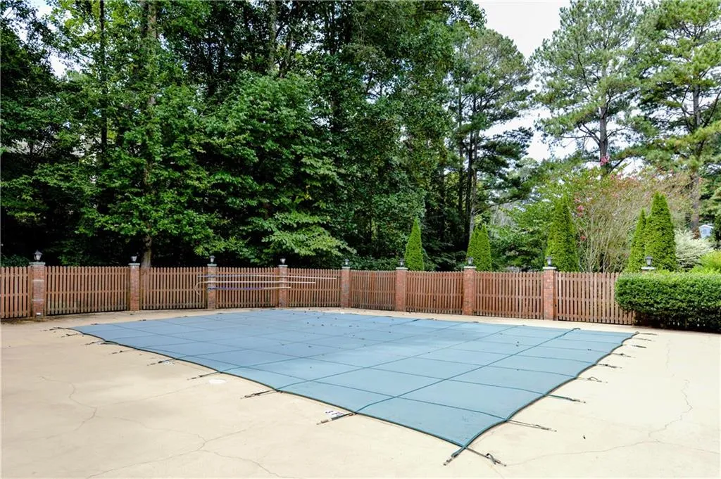 305 Brandywine Circle, Sandy Springs, Georgia 30350, 3 Bedrooms Bedrooms, ,2 BathroomsBathrooms,Residential,Sold,305 Brandywine Circle,6070814