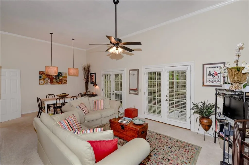 305 Brandywine Circle, Sandy Springs, Georgia 30350, 3 Bedrooms Bedrooms, ,2 BathroomsBathrooms,Residential,Sold,305 Brandywine Circle,6070814