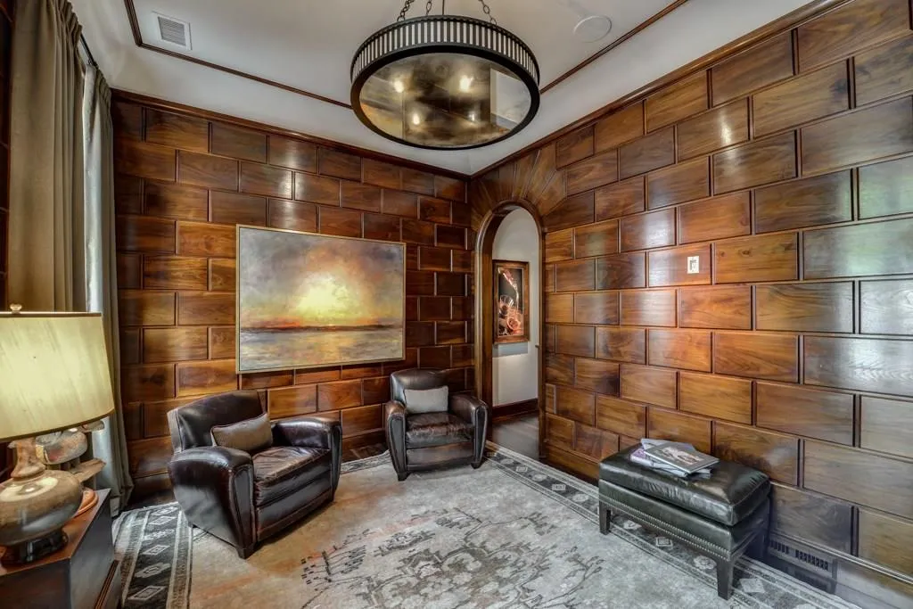 2440 Peachtree Road Nw Unit 9, Atlanta, Georgia 30305, 5 Bedrooms Bedrooms, ,4 BathroomsBathrooms,Residential,Sold,2440 Peachtree Road Nw Unit 9,5746994