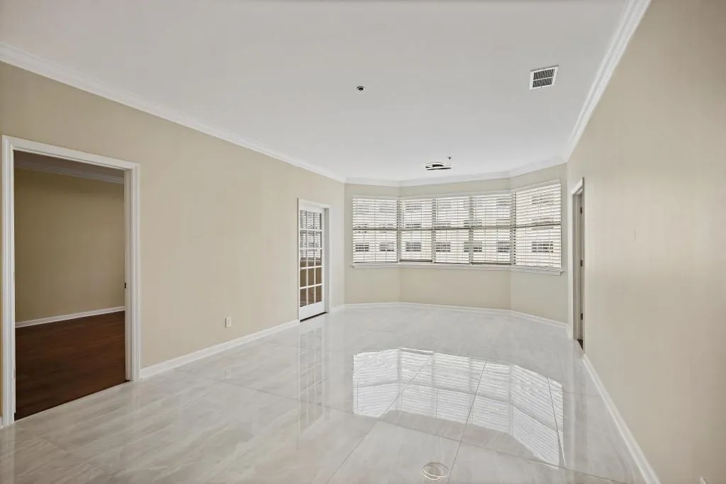 2499 Peachtree Road Unit 506, Atlanta, Georgia 30305, 2 Bedrooms Bedrooms, ,2 BathroomsBathrooms,Residential,For Sale,2499 Peachtree Road Unit 506,7587365