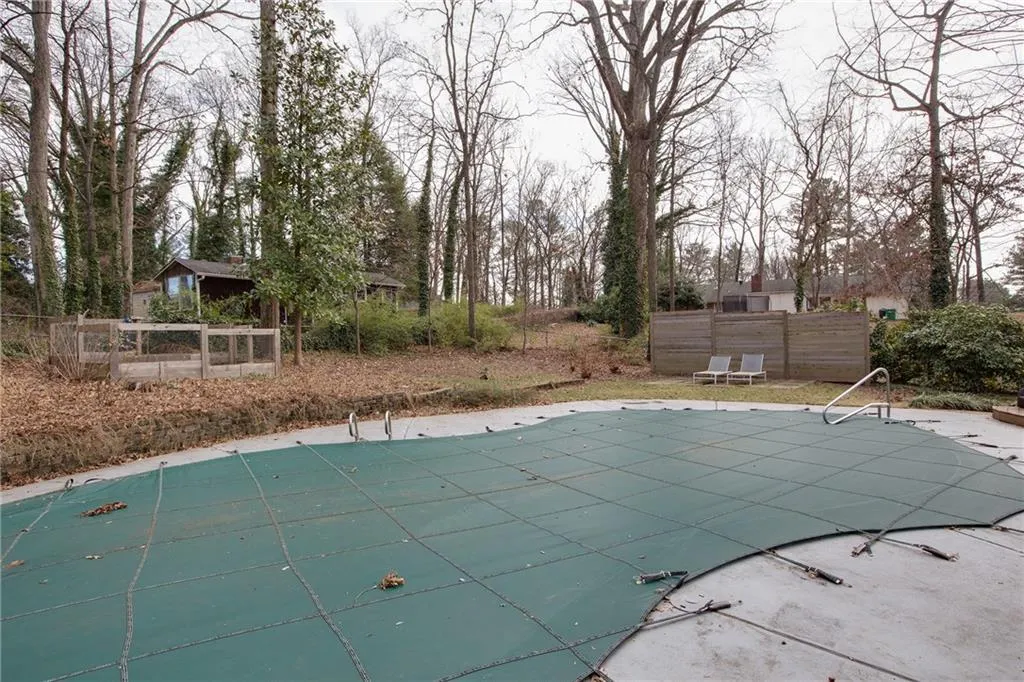 636 Lorell Terrace Ne, Atlanta, Georgia 30328, 4 Bedrooms Bedrooms, ,3 BathroomsBathrooms,Residential,Sold,636 Lorell Terrace Ne,5949207