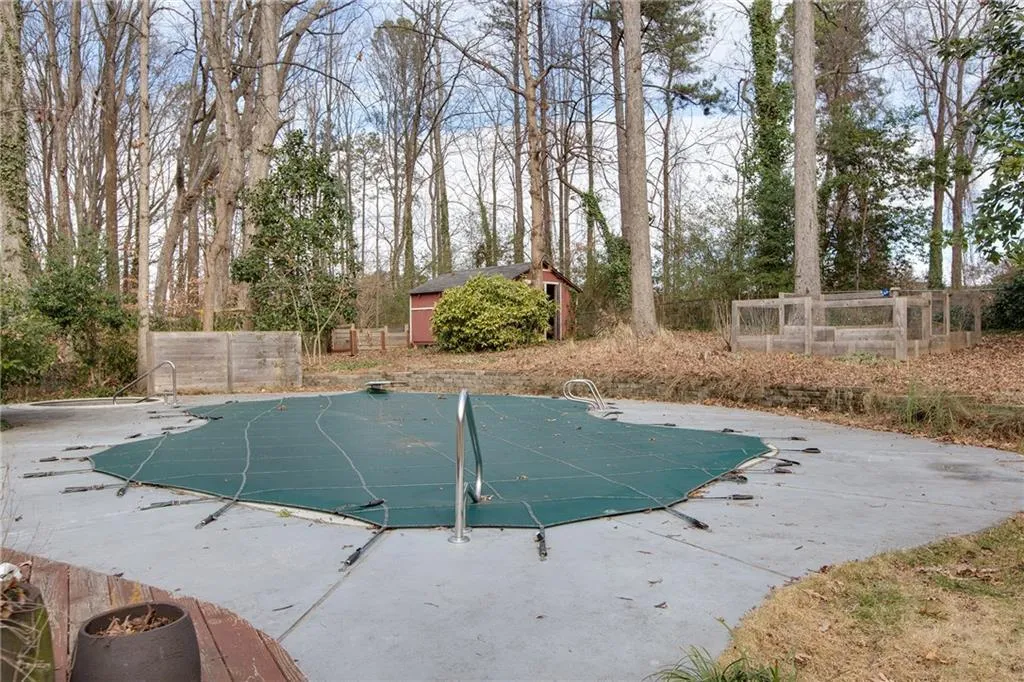 636 Lorell Terrace Ne, Atlanta, Georgia 30328, 4 Bedrooms Bedrooms, ,3 BathroomsBathrooms,Residential,Sold,636 Lorell Terrace Ne,5949207