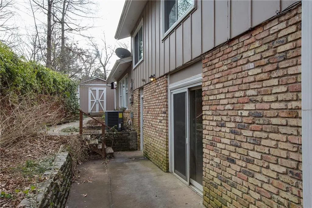 636 Lorell Terrace Ne, Atlanta, Georgia 30328, 4 Bedrooms Bedrooms, ,3 BathroomsBathrooms,Residential,Sold,636 Lorell Terrace Ne,5949207