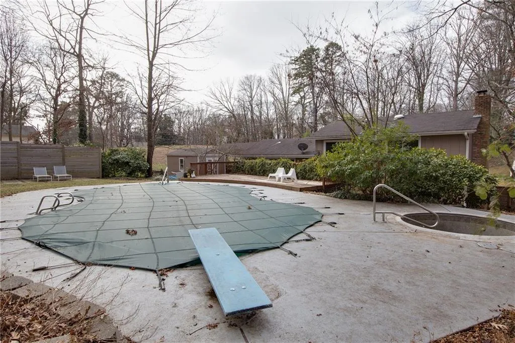 636 Lorell Terrace Ne, Atlanta, Georgia 30328, 4 Bedrooms Bedrooms, ,3 BathroomsBathrooms,Residential,Sold,636 Lorell Terrace Ne,5949207
