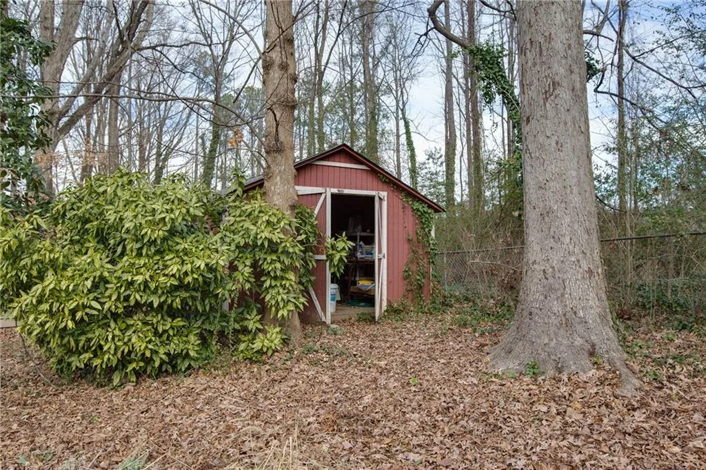 636 Lorell Terrace Ne, Atlanta, Georgia 30328, 4 Bedrooms Bedrooms, ,3 BathroomsBathrooms,Residential,Sold,636 Lorell Terrace Ne,5949207