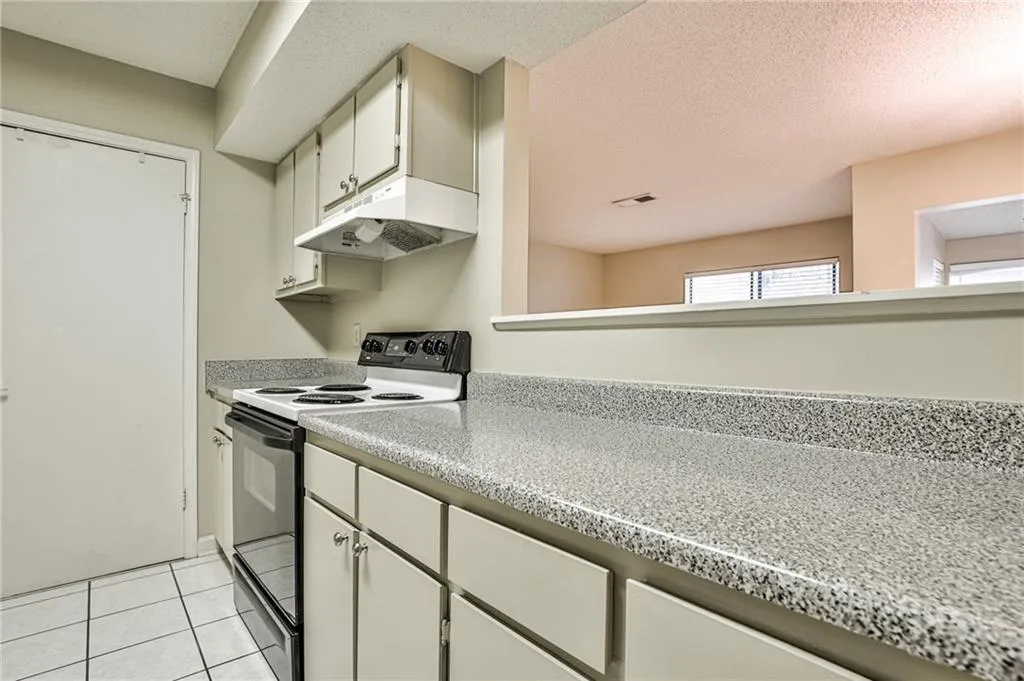 9008 Wingate Way, Sandy Springs, Georgia 30350, 1 Bedroom Bedrooms, ,1 BathroomBathrooms,Residential,Sold,9008 Wingate Way,6867632