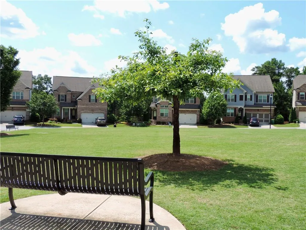 7600 Stoneridge Drive, Atlanta, Georgia 30328, 3 Bedrooms Bedrooms, ,3 BathroomsBathrooms,Residential,Sold,7600 Stoneridge Drive,6733580