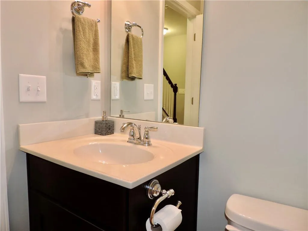 7600 Stoneridge Drive, Atlanta, Georgia 30328, 3 Bedrooms Bedrooms, ,3 BathroomsBathrooms,Residential,Sold,7600 Stoneridge Drive,6733580