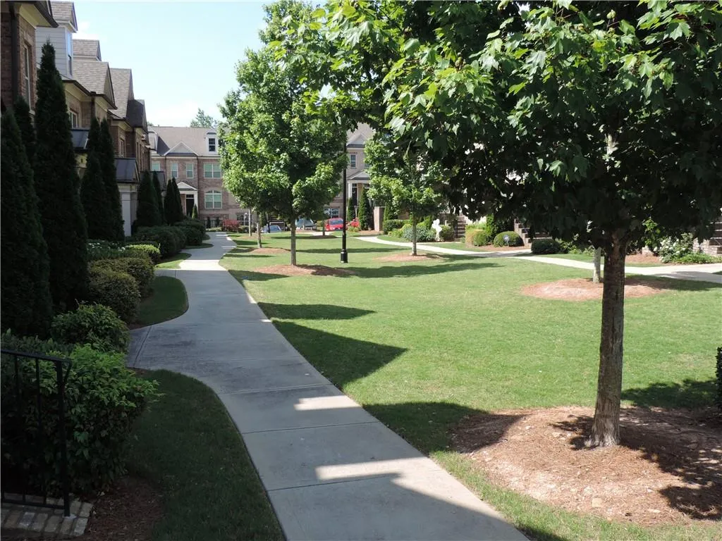 7600 Stoneridge Drive, Atlanta, Georgia 30328, 3 Bedrooms Bedrooms, ,3 BathroomsBathrooms,Residential,Sold,7600 Stoneridge Drive,6733580