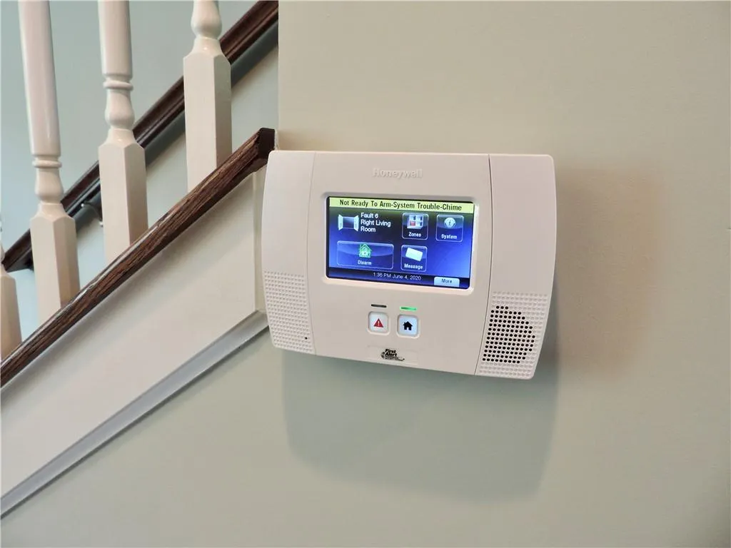 7600 Stoneridge Drive, Atlanta, Georgia 30328, 3 Bedrooms Bedrooms, ,3 BathroomsBathrooms,Residential,Sold,7600 Stoneridge Drive,6733580