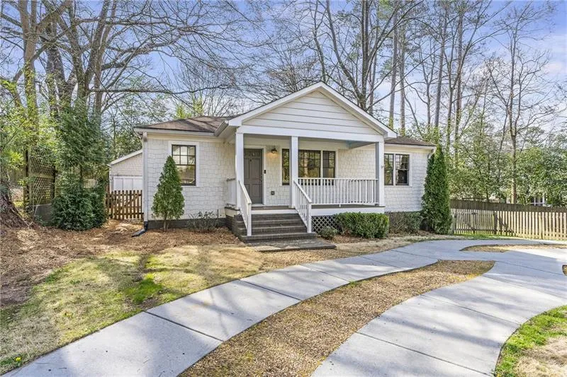 1631 Dresden Drive Ne, Brookhaven, Georgia 30319, 2 Bedrooms Bedrooms, ,1 BathroomBathrooms,Residential,For Sale,1631 Dresden Drive Ne,7605953