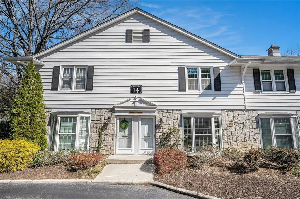136 Peachtree Memorial Drive Nw Unit Va2, Atlanta, Georgia 30309, 3 Bedrooms Bedrooms, ,2 BathroomsBathrooms,Residential,For Sale,136 Peachtree Memorial Drive Nw Unit Va2,7574262