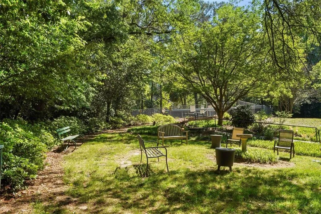 2965 Pharr Court South Nw Unit 1-110, Atlanta, Georgia 30305, 1 Bedroom Bedrooms, ,1 BathroomBathrooms,Residential,For Sale,2965 Pharr Court South Nw Unit 1-110,7608269