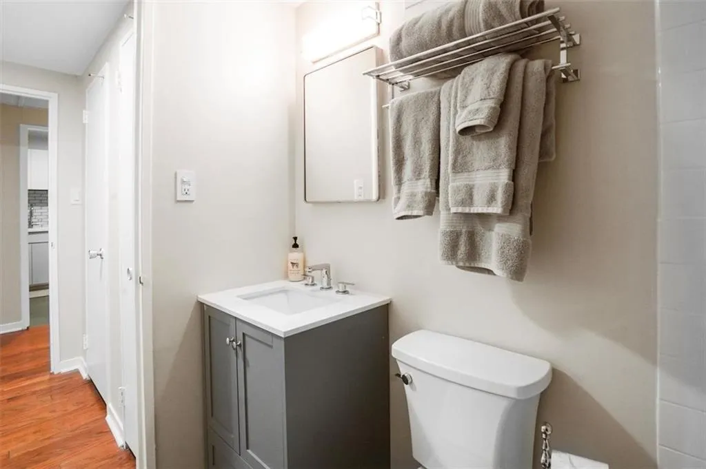 2965 Pharr Court South Nw Unit 1-110, Atlanta, Georgia 30305, 1 Bedroom Bedrooms, ,1 BathroomBathrooms,Residential,For Sale,2965 Pharr Court South Nw Unit 1-110,7608269