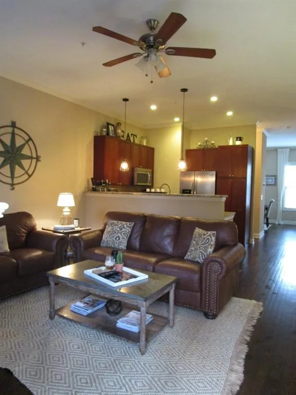 1933 Sterling Oaks Circle Ne Unit 1933, Brookhaven, Georgia 30319, 3 Bedrooms Bedrooms, ,3 BathroomsBathrooms,Residential,Sold,1933 Sterling Oaks Circle Ne Unit 1933,5803876