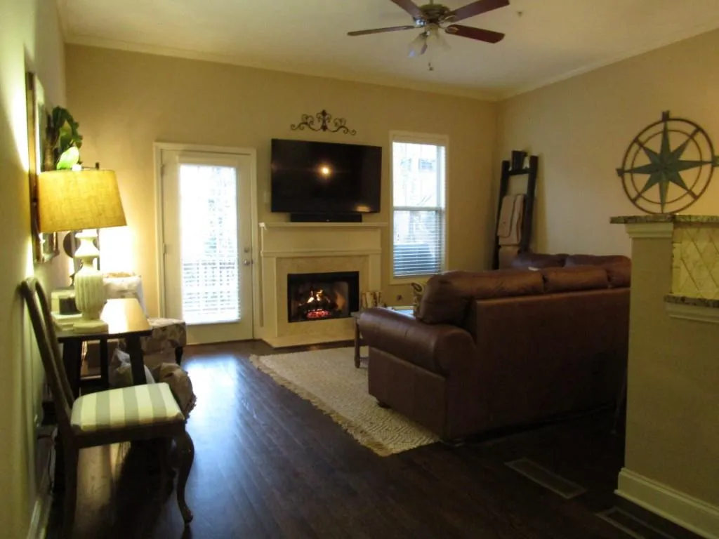 1933 Sterling Oaks Circle Ne Unit 1933, Brookhaven, Georgia 30319, 3 Bedrooms Bedrooms, ,3 BathroomsBathrooms,Residential,Sold,1933 Sterling Oaks Circle Ne Unit 1933,5803876