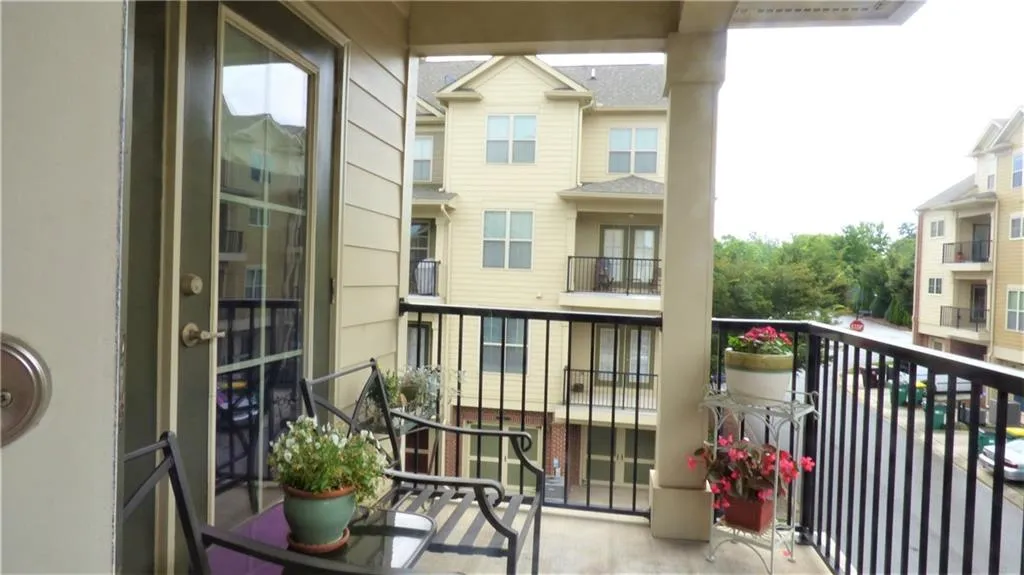 6453 Chariot Street, Atlanta, Georgia 30328, 2 Bedrooms Bedrooms, ,2 BathroomsBathrooms,Residential,Sold,6453 Chariot Street,6028345