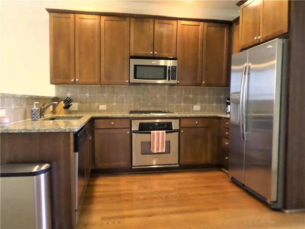 6453 Chariot Street, Atlanta, Georgia 30328, 2 Bedrooms Bedrooms, ,2 BathroomsBathrooms,Residential,Sold,6453 Chariot Street,6028345