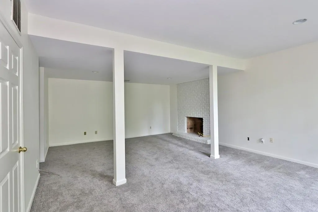 935 Lost Forest Drive, Sandy Springs, Georgia 30328, 4 Bedrooms Bedrooms, ,3 BathroomsBathrooms,Residential,Sold,935 Lost Forest Drive,6540229