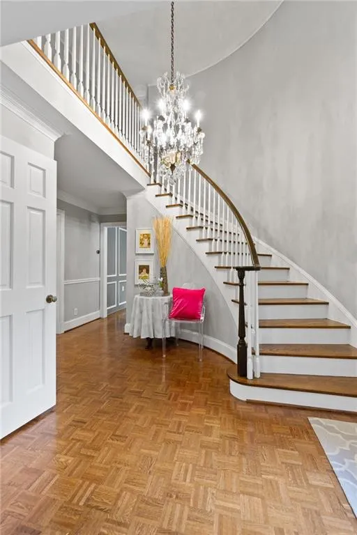 8945 Huntcliff Trace, Sandy Springs, Georgia 30350, 5 Bedrooms Bedrooms, ,5 BathroomsBathrooms,Residential,Sold,8945 Huntcliff Trace,6540217